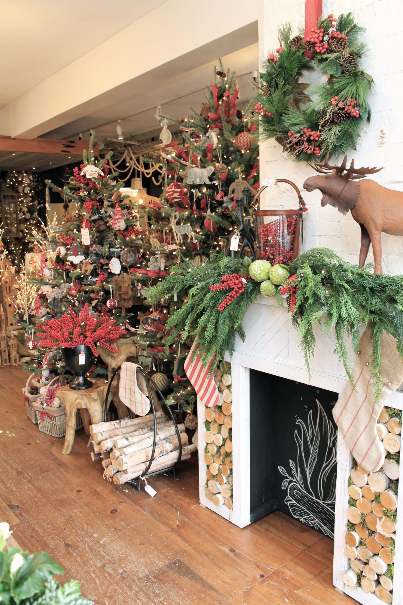 Christmas decor at Centro Garden